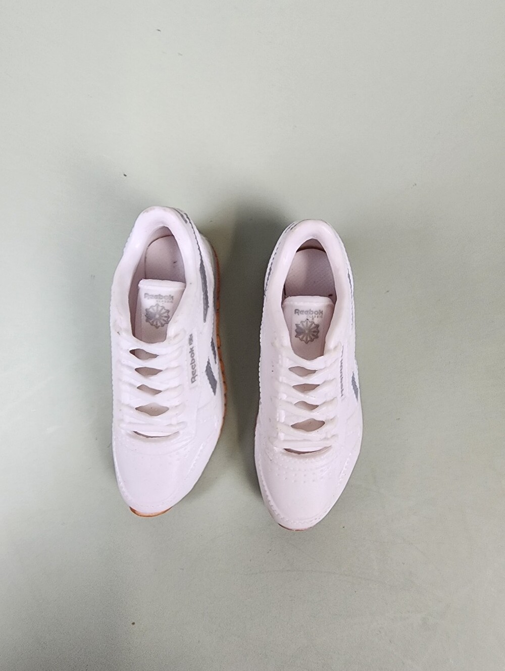 ZURU Mini Brands Sneakers Bundle 6 Shoes Reebok Skechers Pink Lot Craft Display - Picture 9 of 15